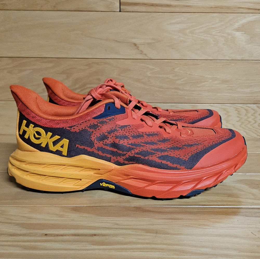Hoka One One Speedgoat 5 Wide 2E Mens Running Shoes Sneaker 1123159 - Picture 1 of 11